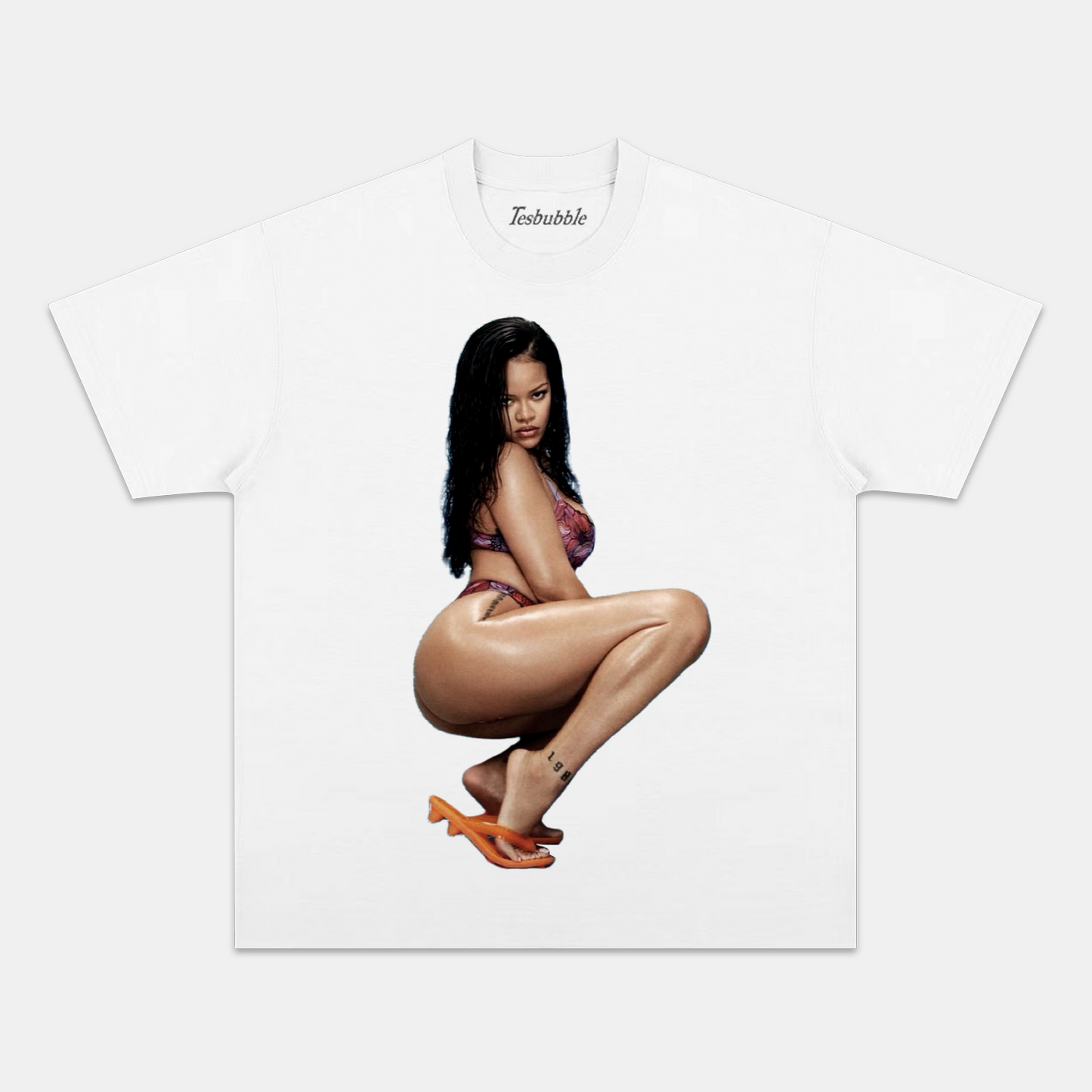 RIHANNA TEE