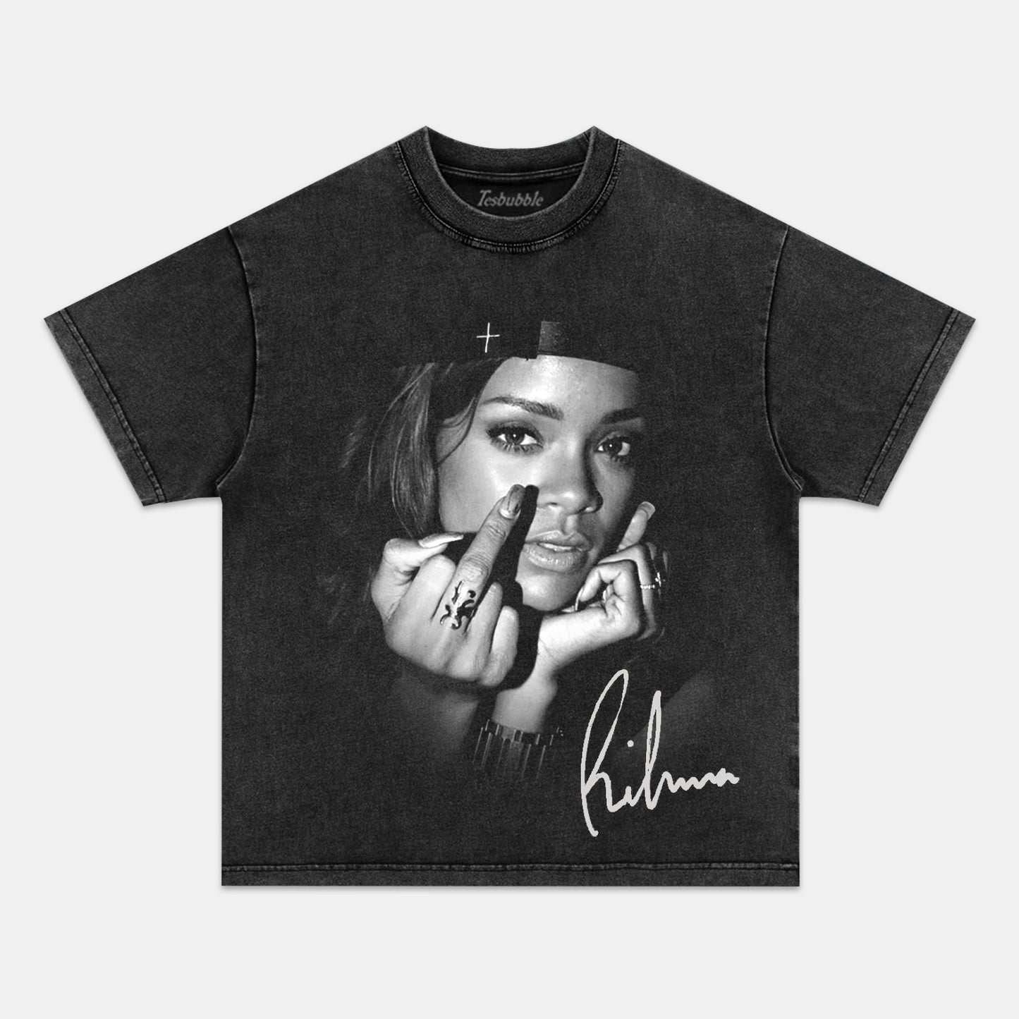 RIHANNA TEE