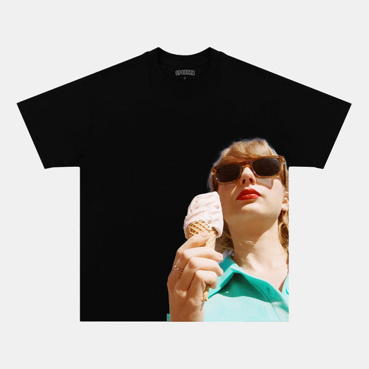 TAYLORSWIFT  TEE2